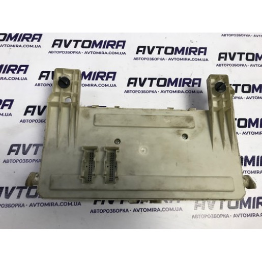 Блок запобіжників Ford Focus 2 2005-2010 519242408